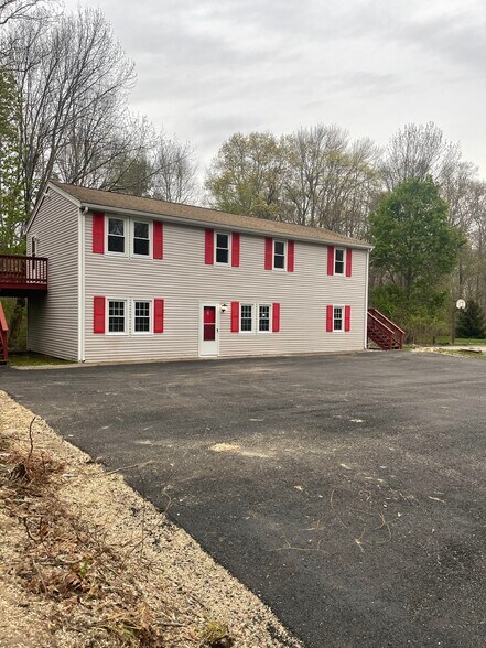 Building Photo - 611 Tremont St