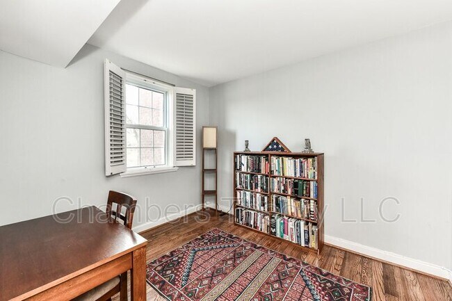 Building Photo - 4817 S 28th St