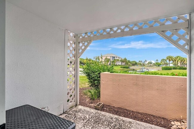 Building Photo - 353 S US Hwy 1