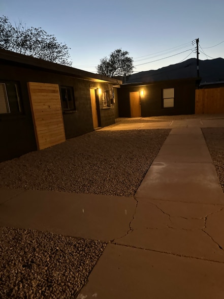 Building Photo - 800 Adams Ave