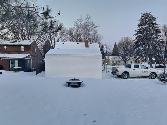 Building Photo - 2942 Zenith Ave N