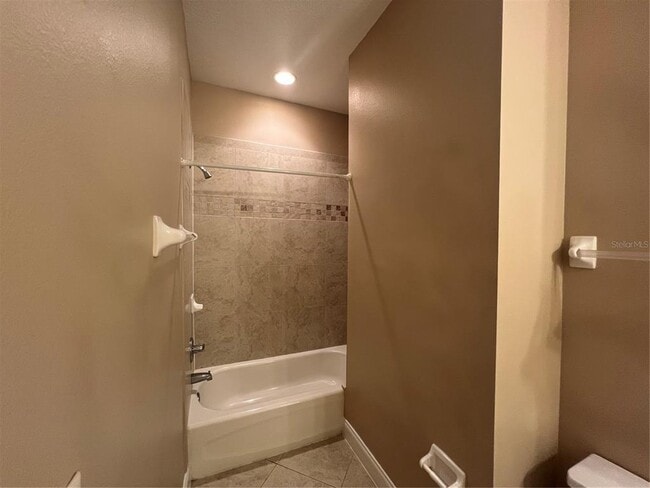 Building Photo - 20 Woodfield Dr