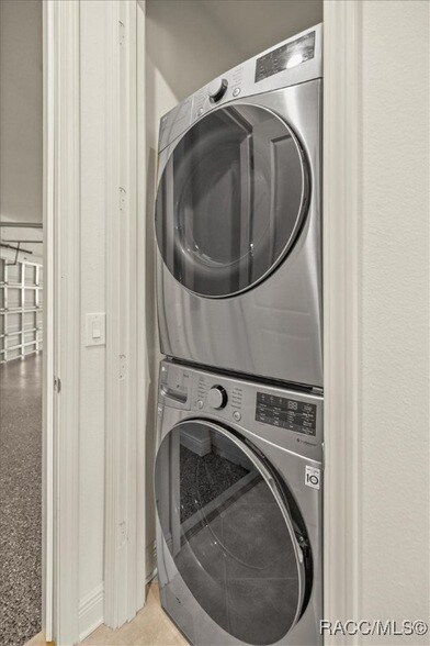 Building Photo - 2443 N Andrea Point