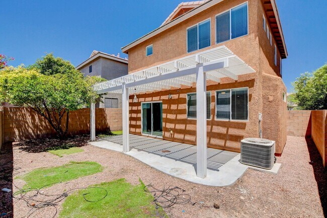 Building Photo - MARVELOUS 2 Story, 3 Bedroom Home with LOF...