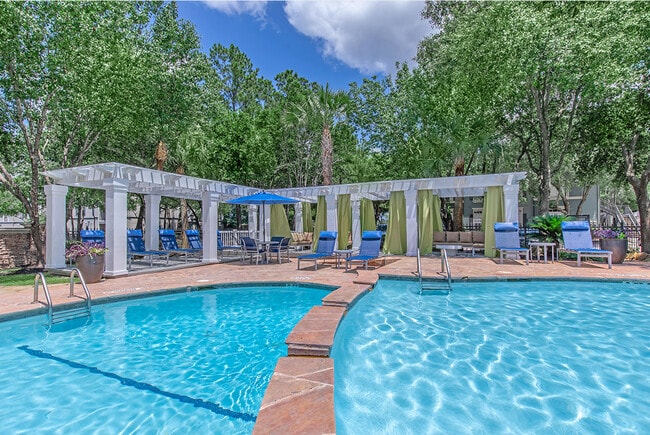 Relaxing Pool @ Mallard Creek Kingwood - Mallard Creek