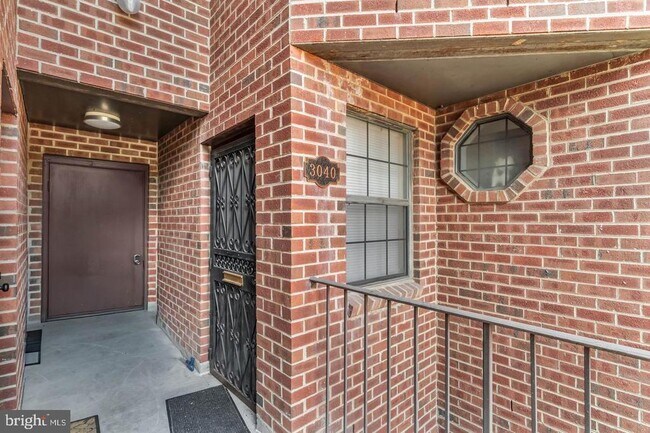Building Photo - 3040 Pineview Ct NE