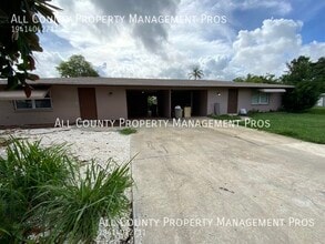 Building Photo - 5859 Olive Ave