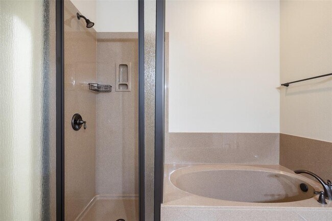 Building Photo - 7324 Bandera Ranch Trail