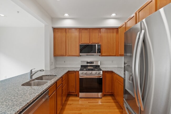 Building Photo - 102 Pilgrim Lndg