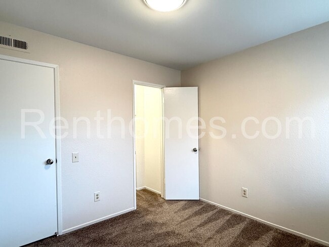 Building Photo - 13322 Thunderhead St
