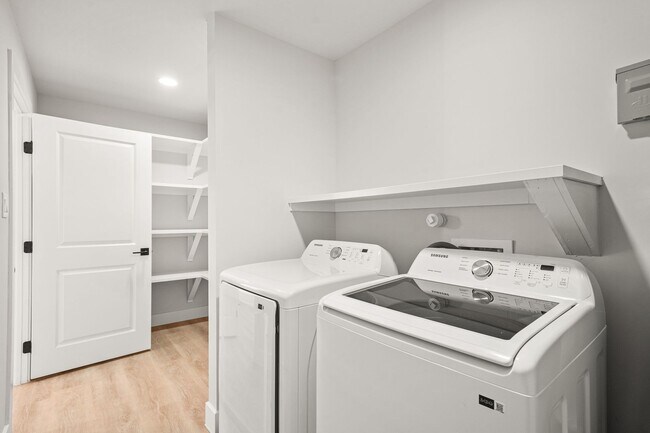 Building Photo - “Newly Remodeled 4BR Home in Prime San Antonio Location”