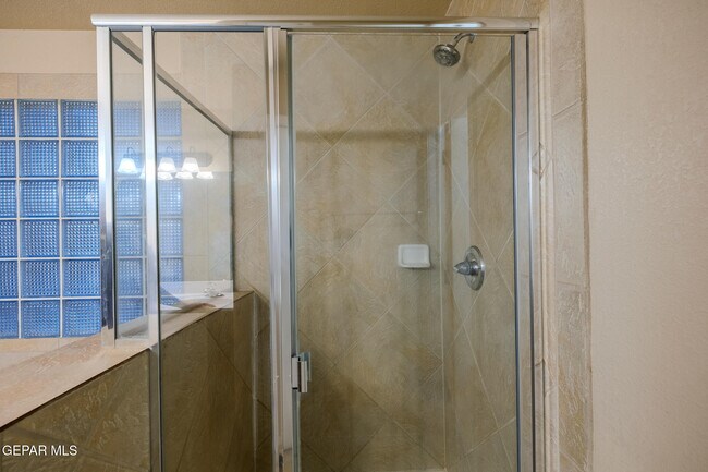 Building Photo - 14212 Otter Point Ct