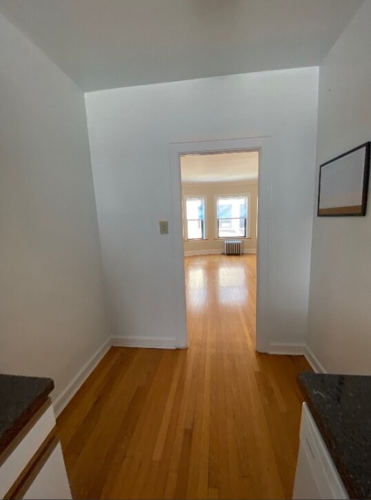 Building Photo - 4523 N Paulina St