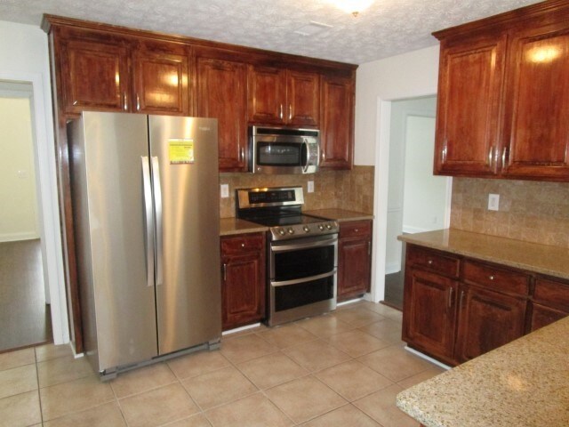 Building Photo - 3472 Skyland Ridge Ct