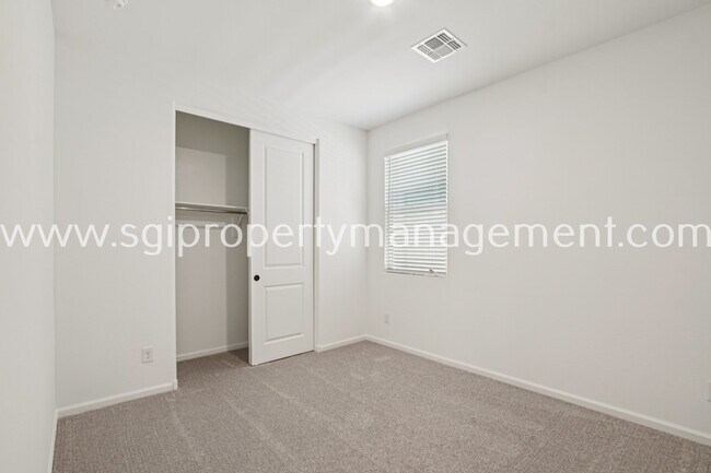 Building Photo - 18259 La Senda Dr W