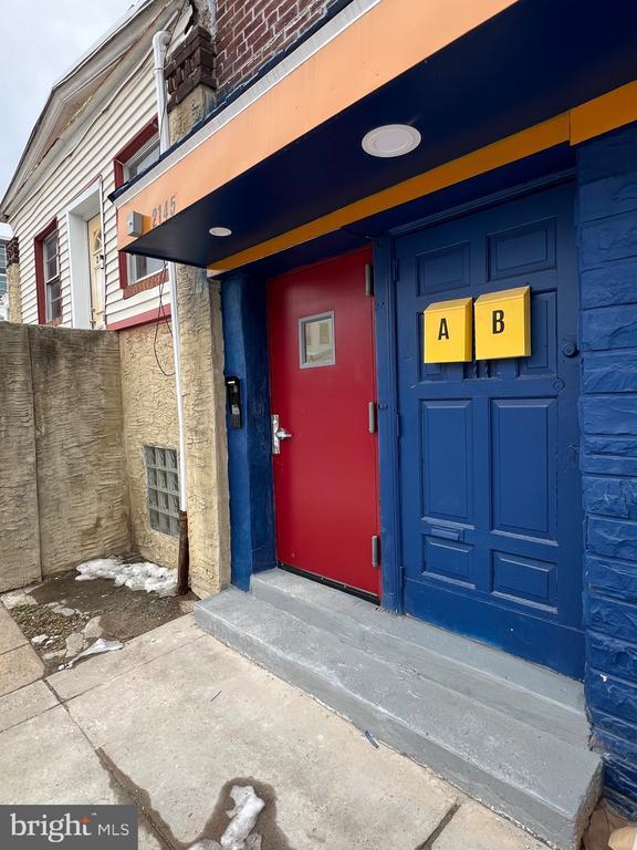 Building Photo - 2145 Elkins Ave