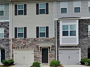Building Photo - 975 Society Cir