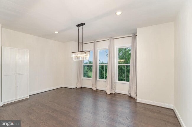Building Photo - 1729 Cottonwood Grove Rd