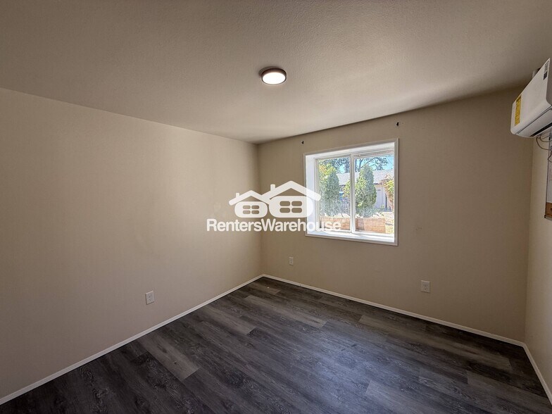 Building Photo - 8603 Meadow Rd SW
