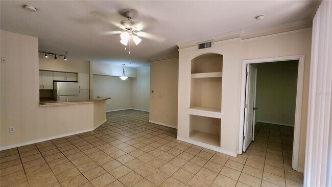 Building Photo - 4122 Central Sarasota Pkwy
