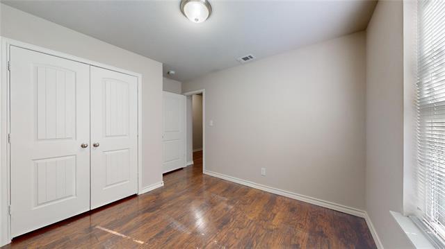 Building Photo - 2104 Daniel St