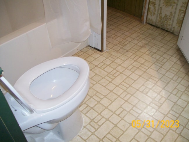 Building Photo - 13 Travertine Ln