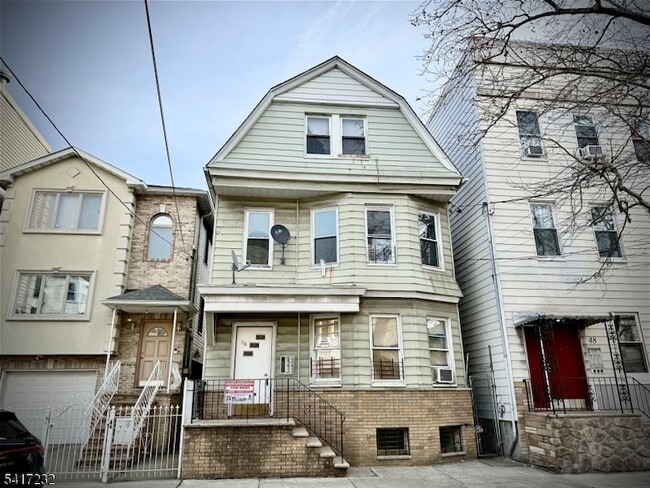 Building Photo - 46 Hawkins St