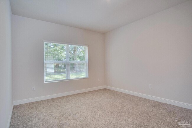 Building Photo - 539 Bridle Way