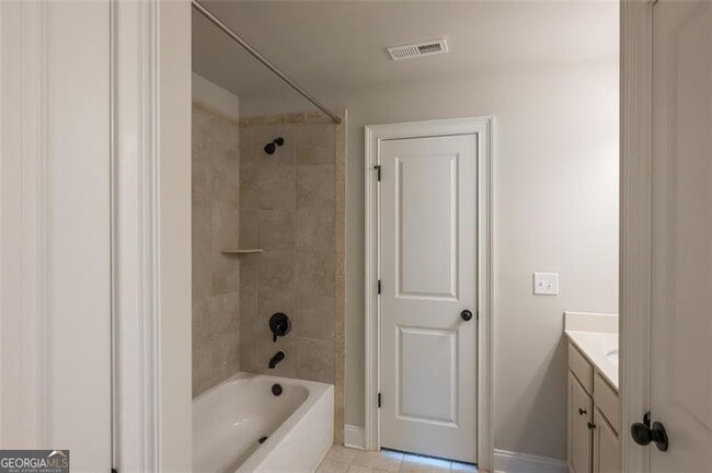 Building Photo - 2766 Hilson Commons