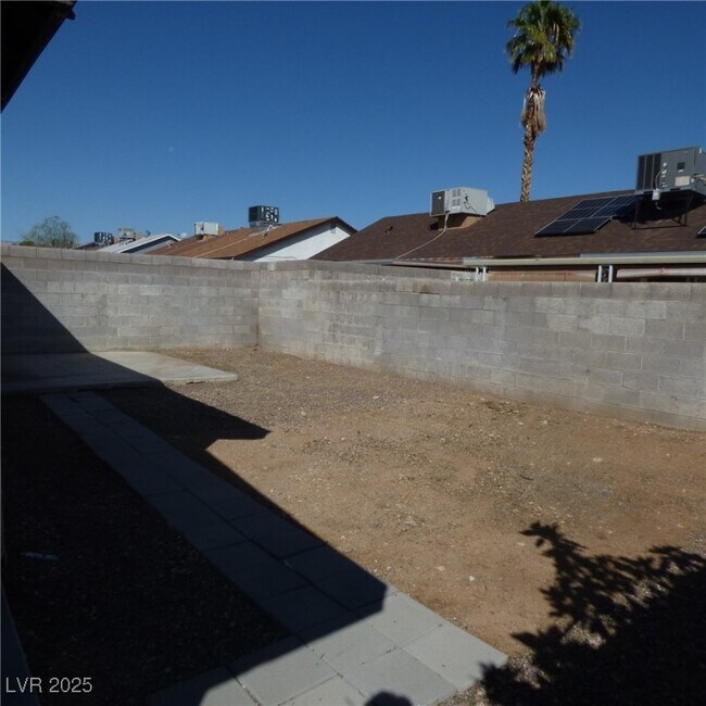Building Photo - 7066 Forest Vista St