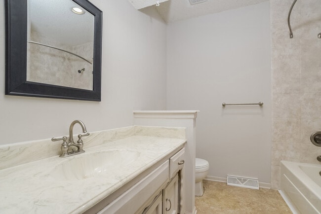 Building Photo - 16403 W 139th St