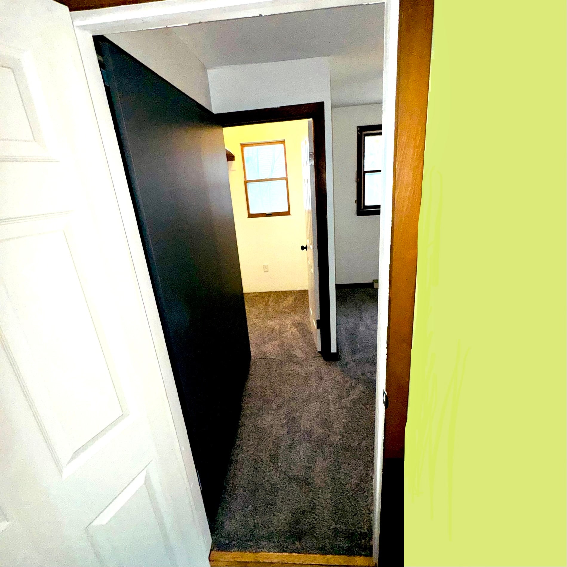 Primary bedroom entrance - 412 Pearl Lake Rd