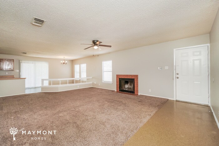 Building Photo - 10006 Coast Ridge Dr