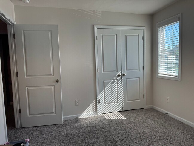 Building Photo - FIVE Bedroom Home in Iron Stations's The Farm at Ingleside!
