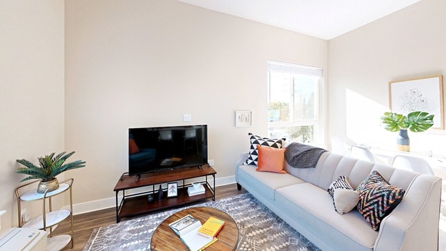 Building Photo - The Anita: SE Portland Gem