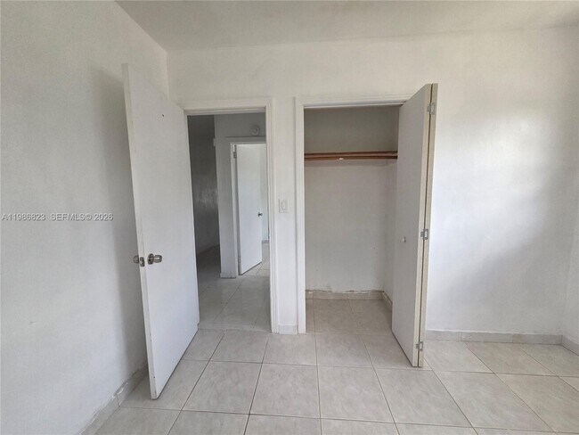 Building Photo - 3061 NW 83rd Terrace