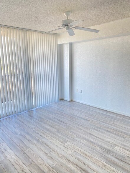 Building Photo - 1801 N Flagler Dr