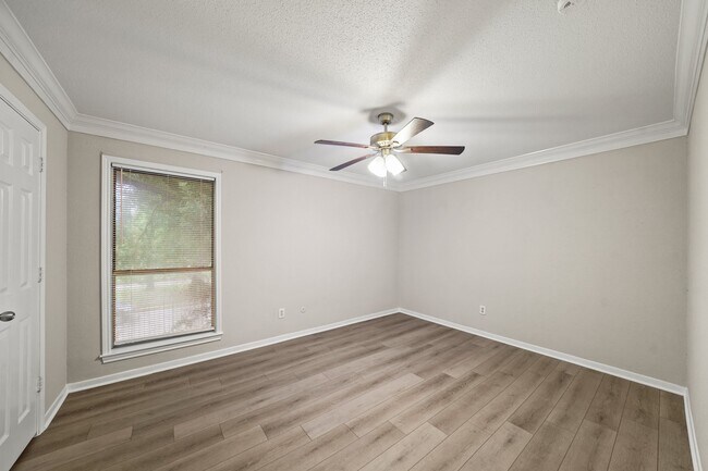 Building Photo - 12955 Woodforest Blvd
