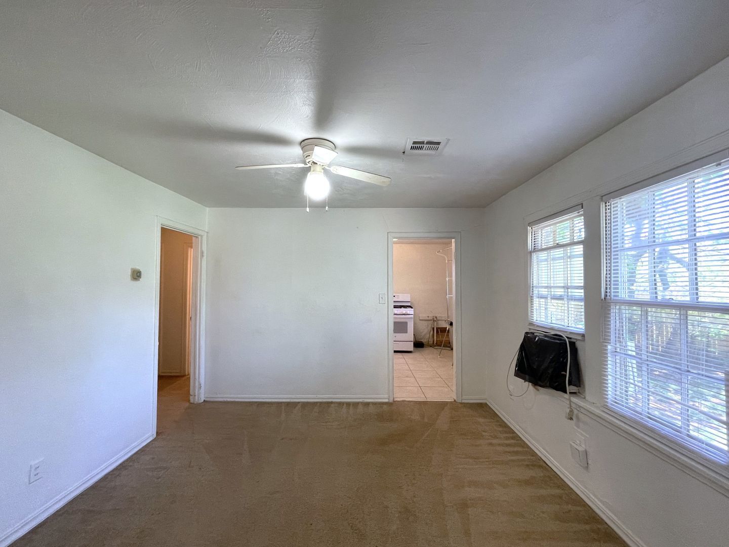 Building Photo - 1705 NW 40th St