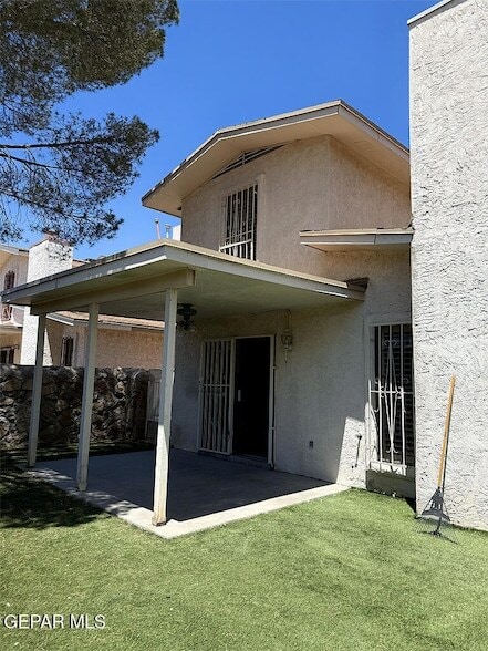 Building Photo - 707 El Pinal Pl
