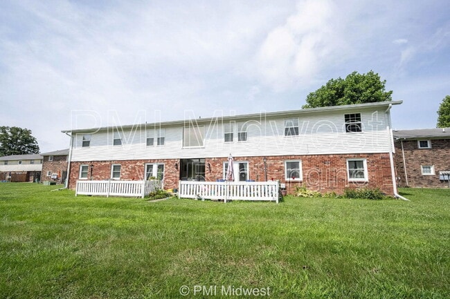 Building Photo - 326 Progress Rd
