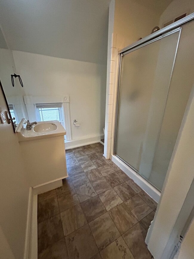 Building Photo - Market Street