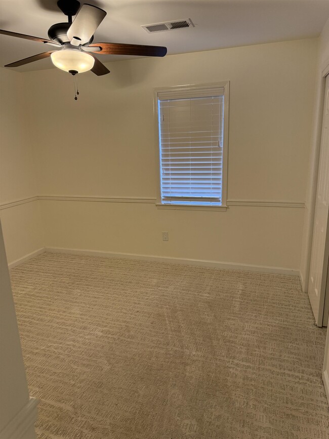 Building Photo - 8442 Farrah Ln