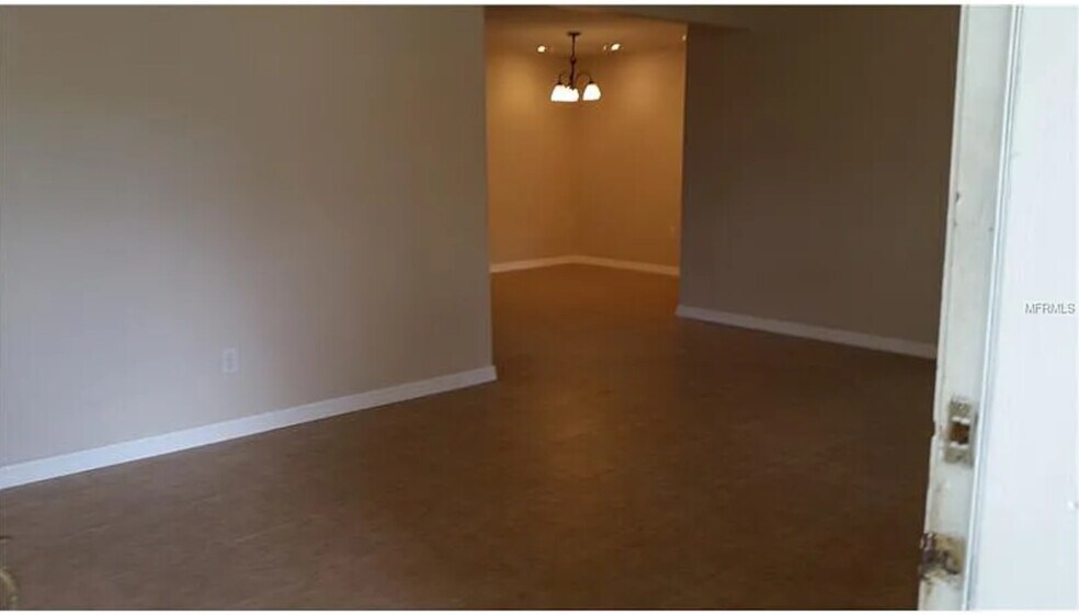 Building Photo - 4415 Beacon Square Drive