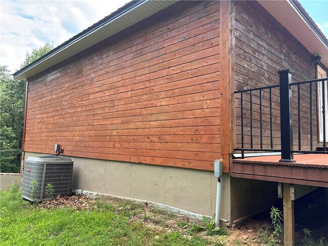 Building Photo - 15258 Shipe Rd