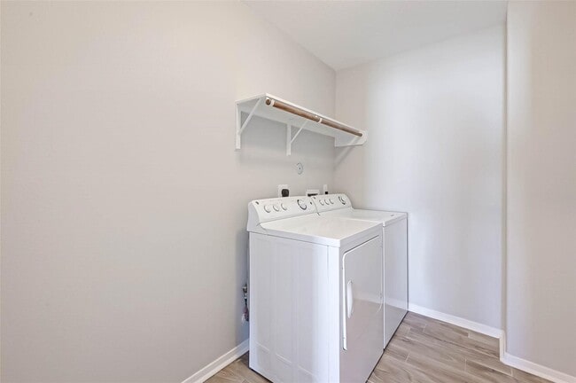 Building Photo - 5011 Redwing Brook Trail