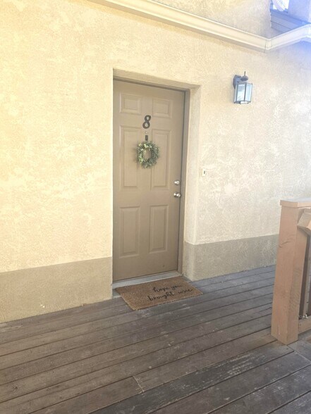 Building Photo - 1206 Walnut Ave