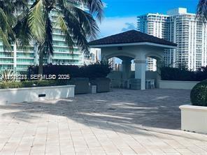 Building Photo - 20000 E Country Club Dr