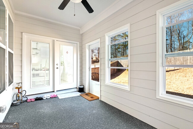 Building Photo - 6968 Manchester Dr