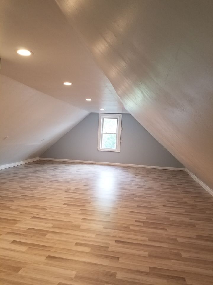 Building Photo - 30 Hobson Ave